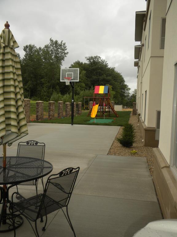 Grandstay Residential Suites Hotel Faribault Exterior photo